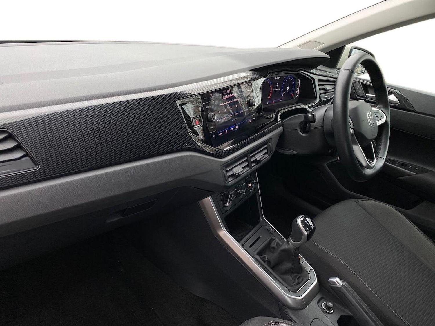 Used Volkswagen Polo 2024 for sale - 76532483: Photo 8