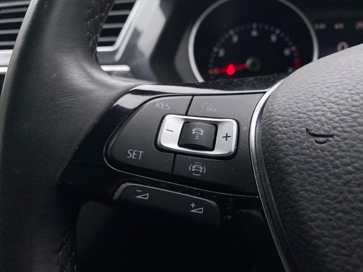 Used Volkswagen Tiguan 2019 for sale - 76477337: Photo 27