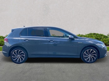 Used Volkswagen Golf 2023 for sale - 75491219: Photo