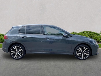 Used Volkswagen Golf 2026 for sale - 79081557: Photo
