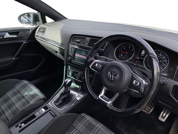 Used Volkswagen Golf 2016 for sale - 76207448: Photo 15