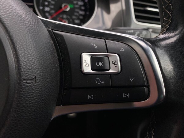Used Volkswagen Golf 2016 for sale - 76207448: Photo 23