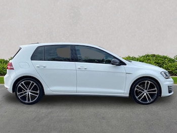 Used Volkswagen Golf 2016 for sale - 76207448: Photo 3