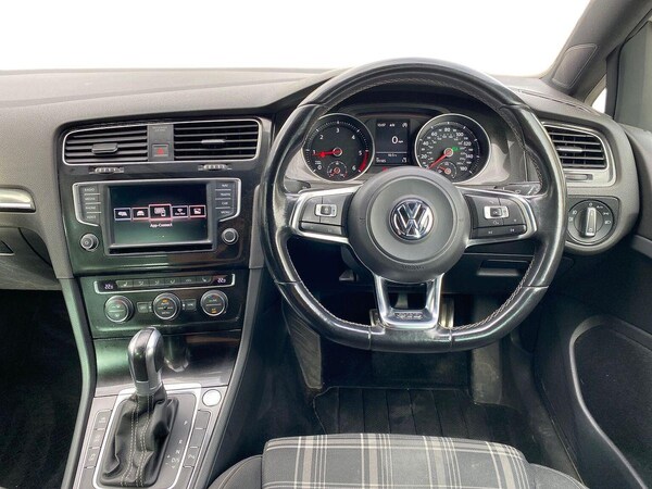 Used Volkswagen Golf 2016 for sale - 76207448: Photo 9