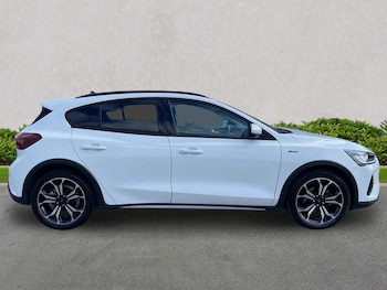 Used Ford Focus 2022 for sale - 76211970: Photo