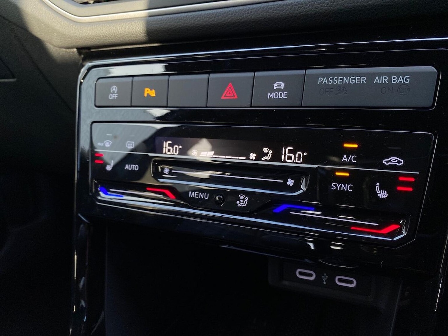 Used Volkswagen T-Cross 2025 for sale - 77056780: Photo 14