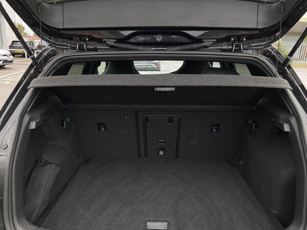 Used Volkswagen Golf 2023 for sale - 76157289: Photo 17