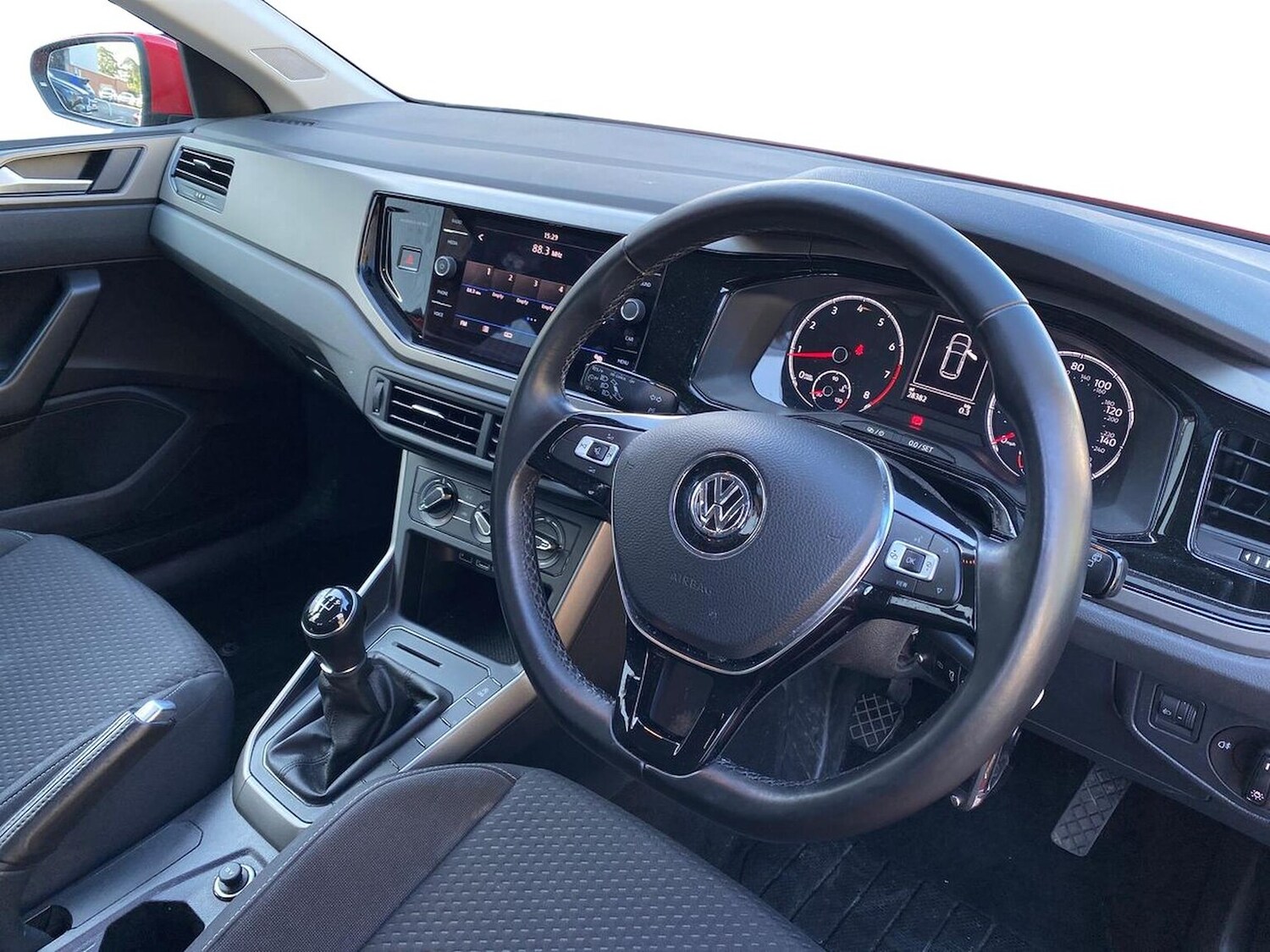 Used Volkswagen Polo 2018 for sale - 76040787: Photo 15