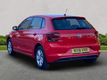 Used Volkswagen Polo 2018 for sale - 76040787: Photo 2