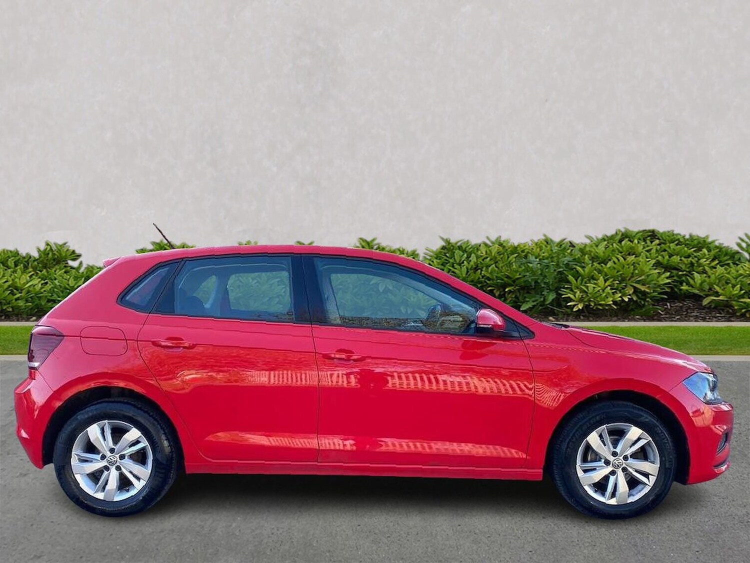 Used Volkswagen Polo 2018 for sale - 76040787: Photo 3