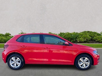 Used Volkswagen Polo 2018 for sale - 76040787: Photo 3
