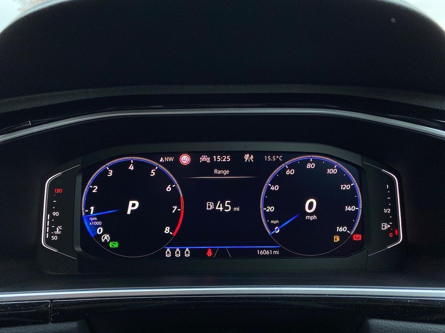 Used Volkswagen T-Roc 2023 for sale - 76510679: Photo 10