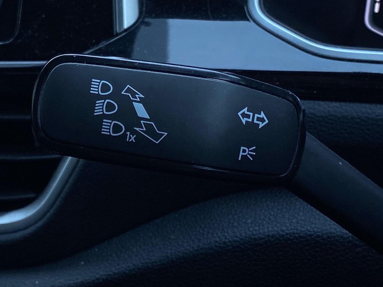 Used Volkswagen T-Roc 2023 for sale - 76510679: Photo 27