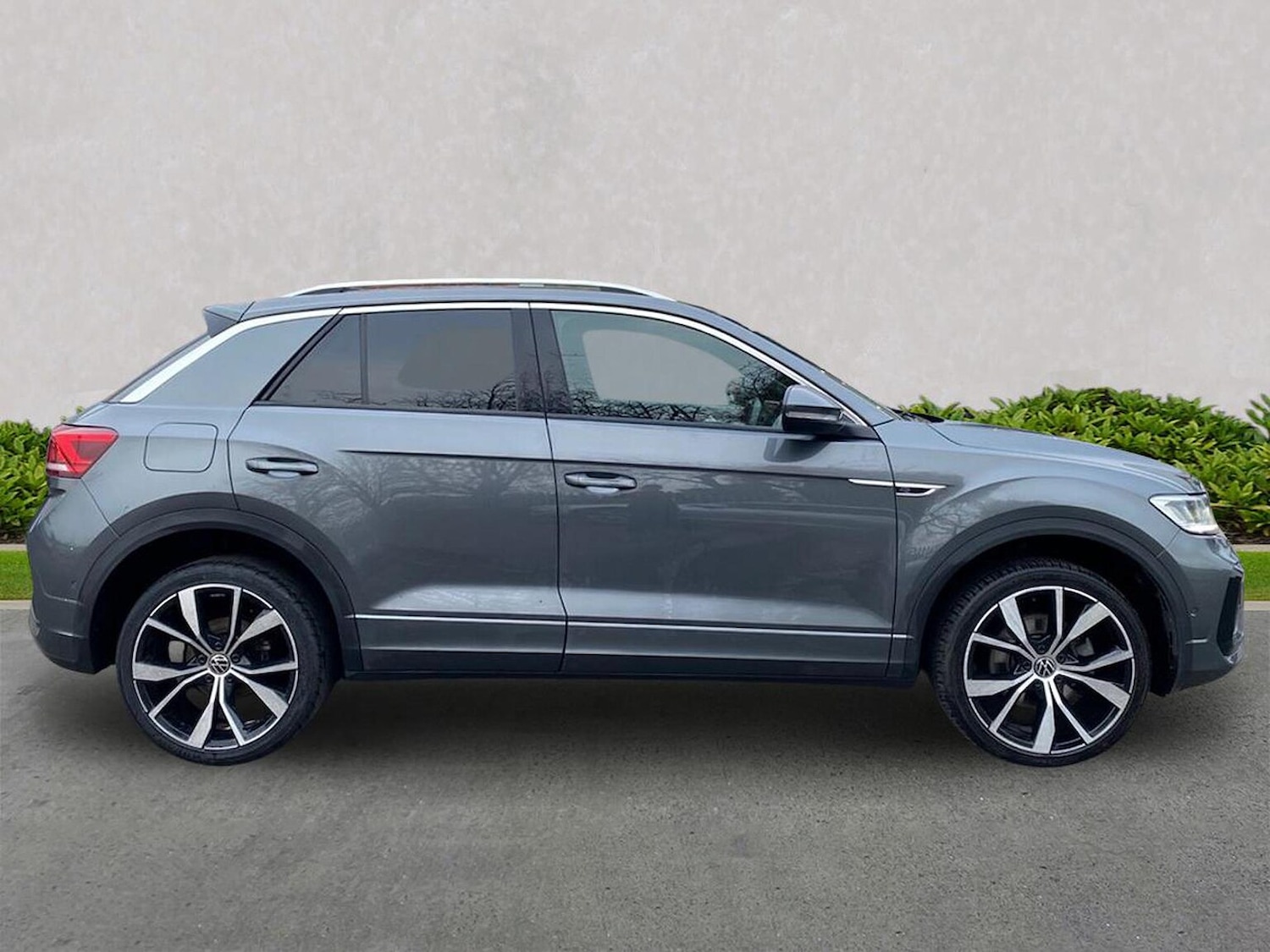 Used Volkswagen T-Roc 2023 for sale - 76510679: Photo 3