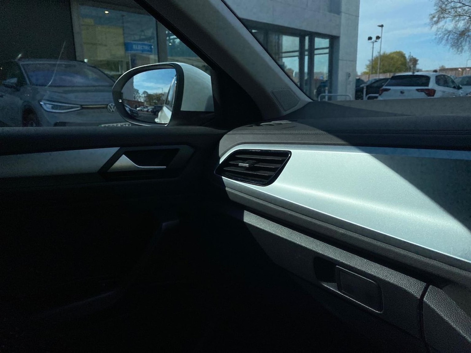 Used Volkswagen T-Roc 2025 for sale - 78194233: Photo 23