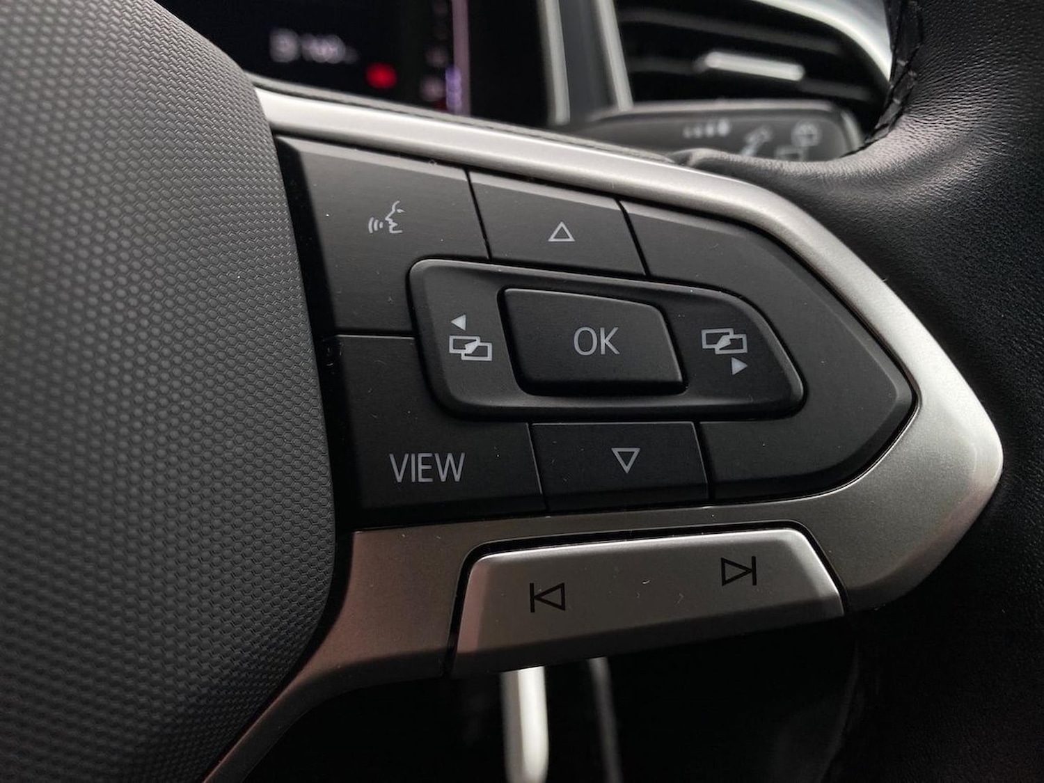 Used Volkswagen T-Roc 2022 for sale - 78194223: Photo 25