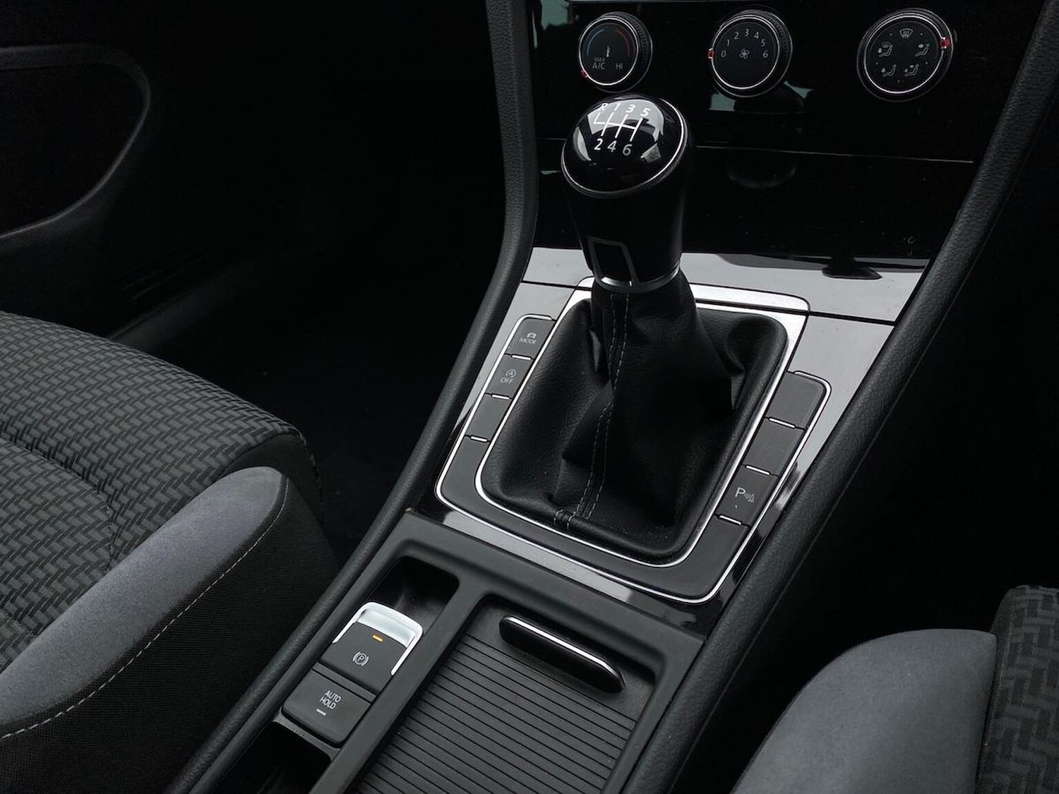 Used Volkswagen Golf 2018 for sale - 77024214: Photo 15