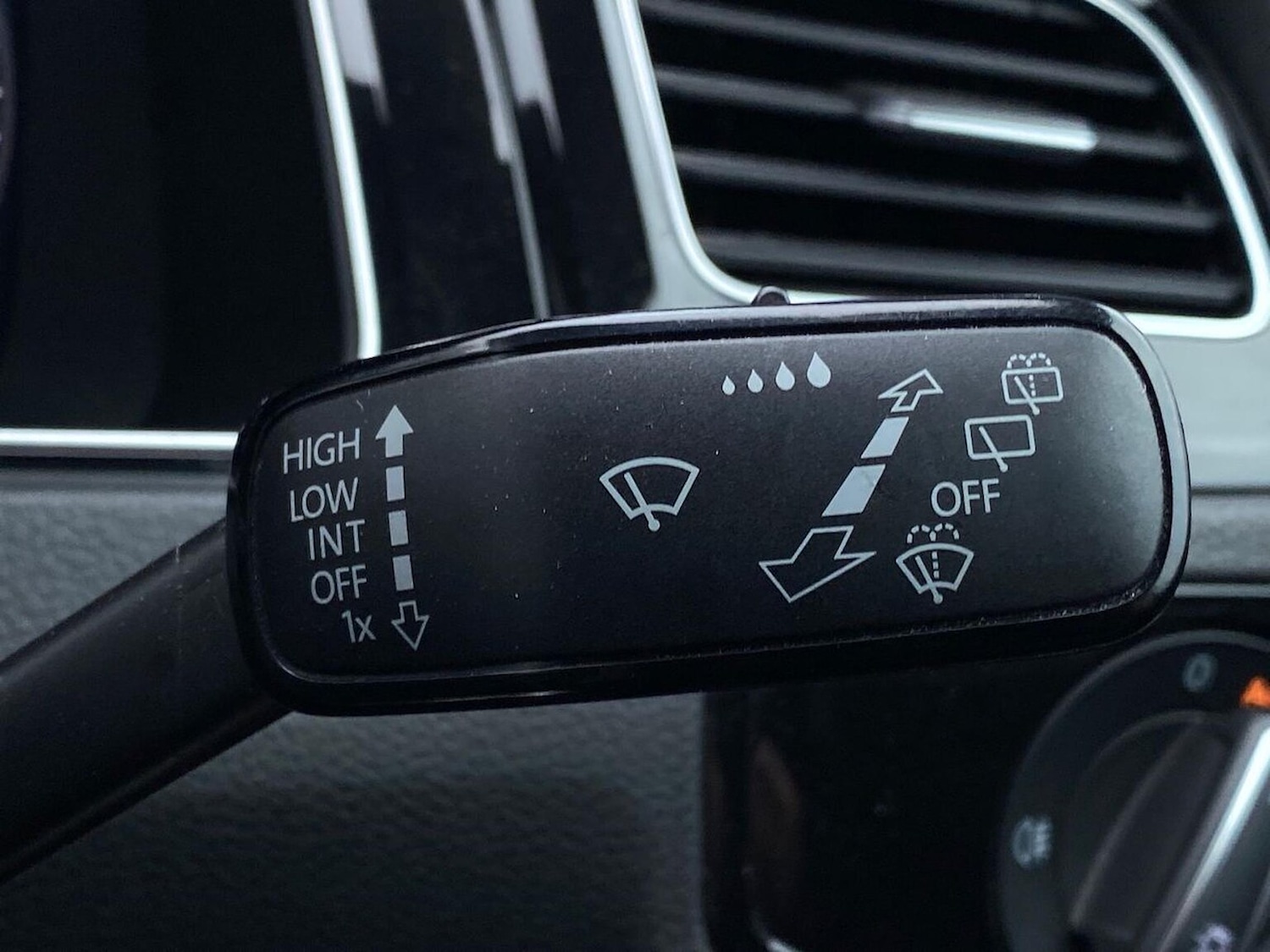 Used Volkswagen Golf 2018 for sale - 77024214: Photo 28