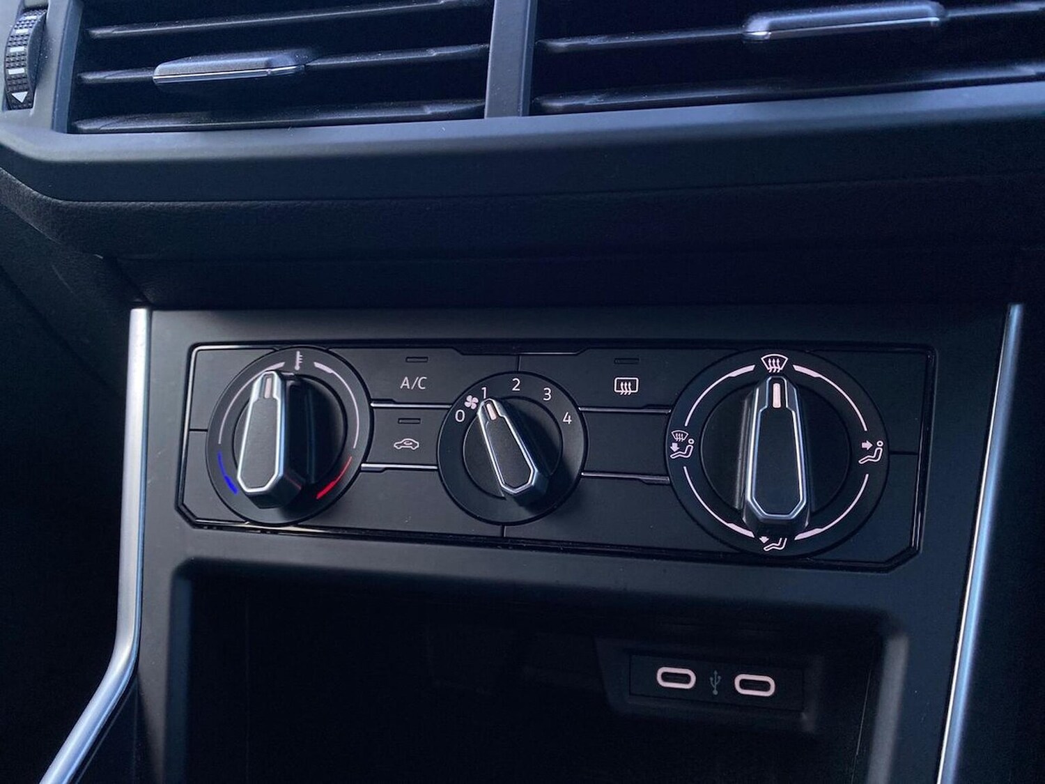 Used Volkswagen Taigo 2023 for sale - 77813392: Photo 12