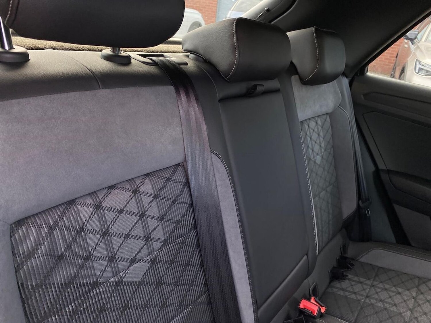 Used Volkswagen T-Roc 2023 for sale - 78194261: Photo 16