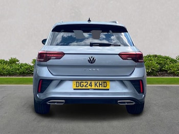 Used Volkswagen T-Roc 2024 for sale - 75491224: Photo