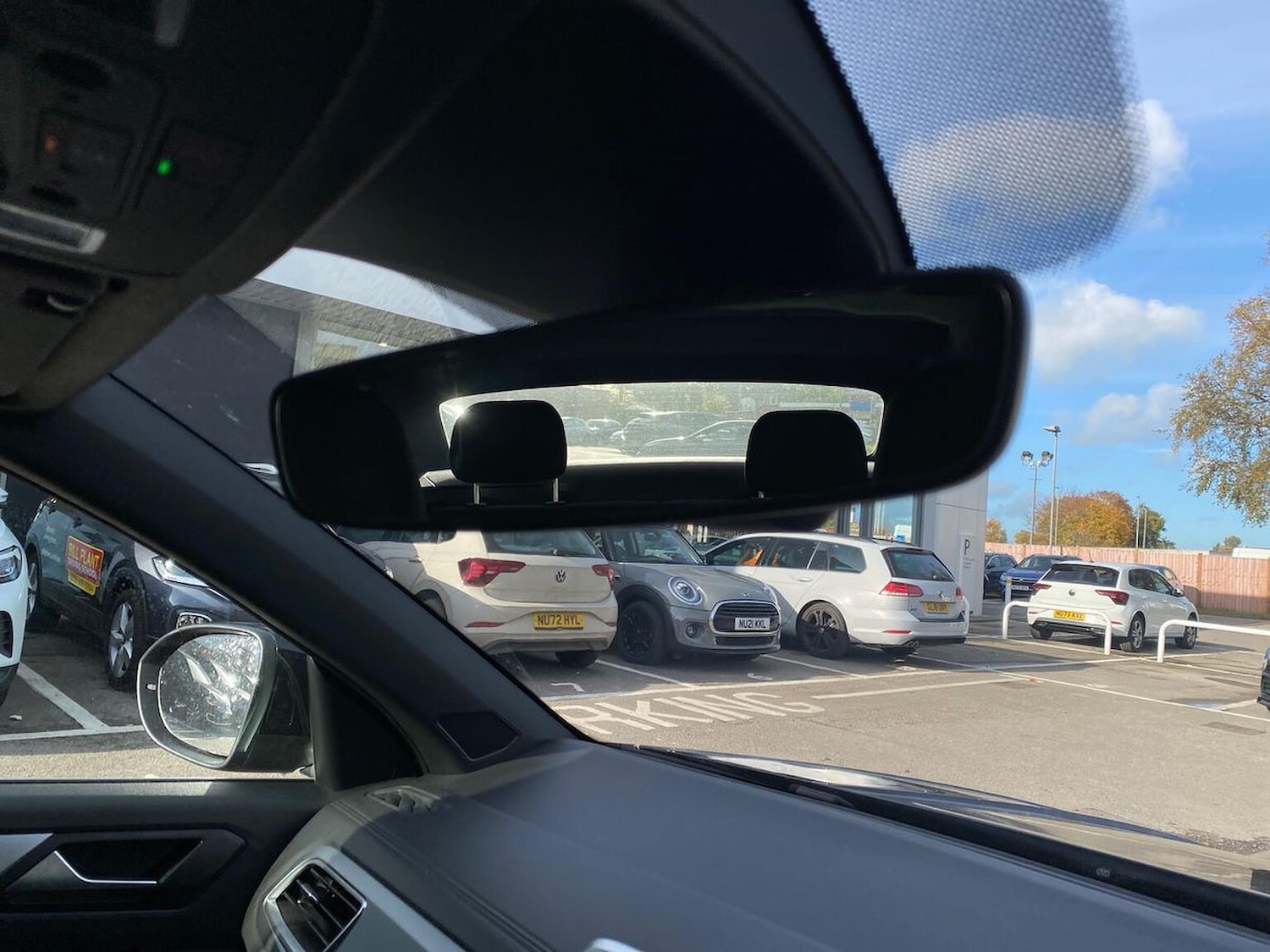 Used Volkswagen T-Roc 2023 for sale - 76407399: Photo 15