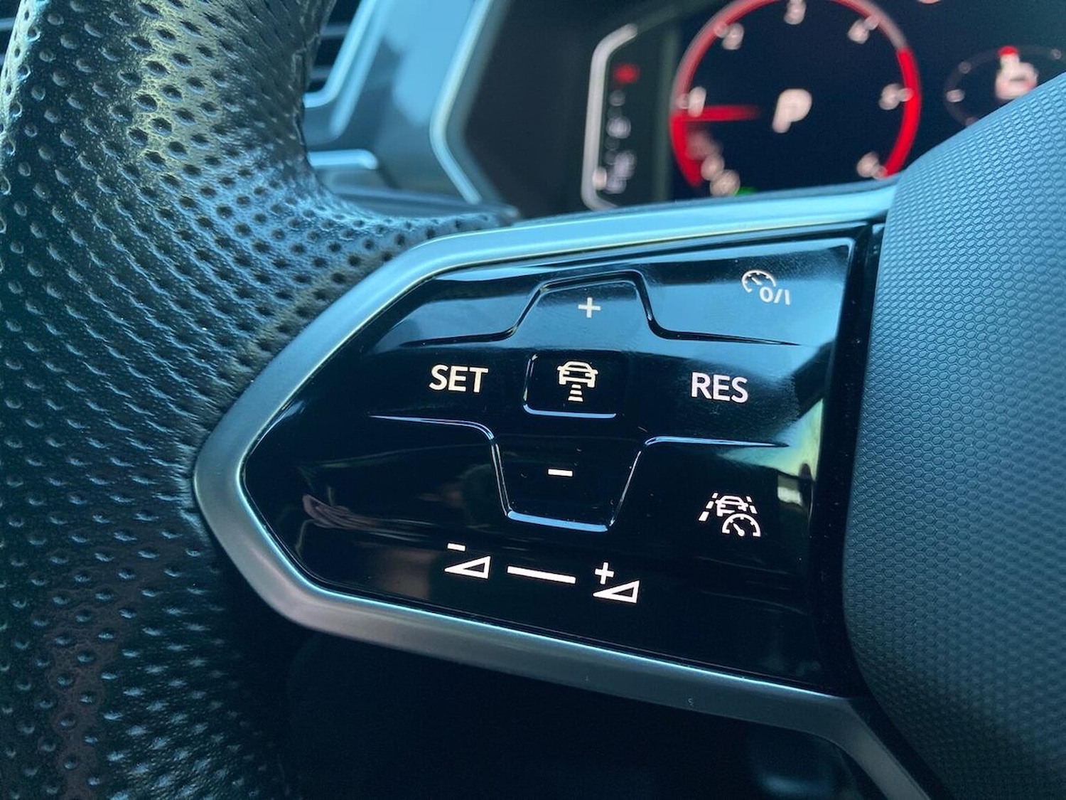 Used Volkswagen Tiguan 2022 for sale - 77089997: Photo 29