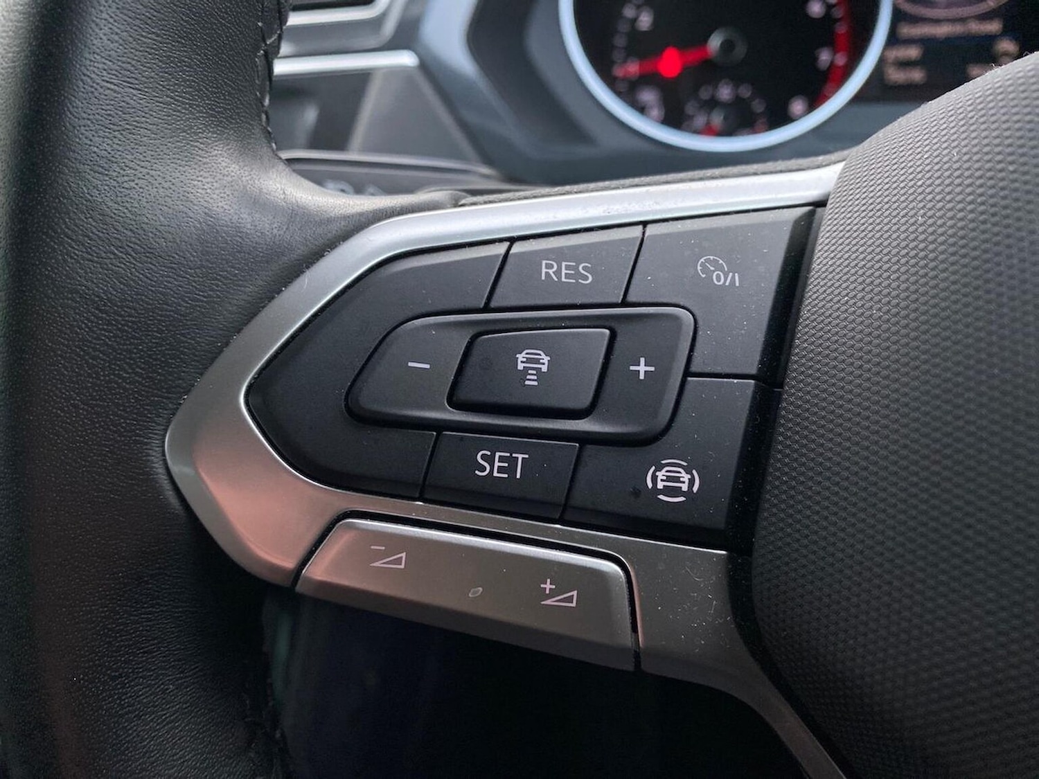 Used Volkswagen Tiguan 2022 for sale - 76687308: Photo 26