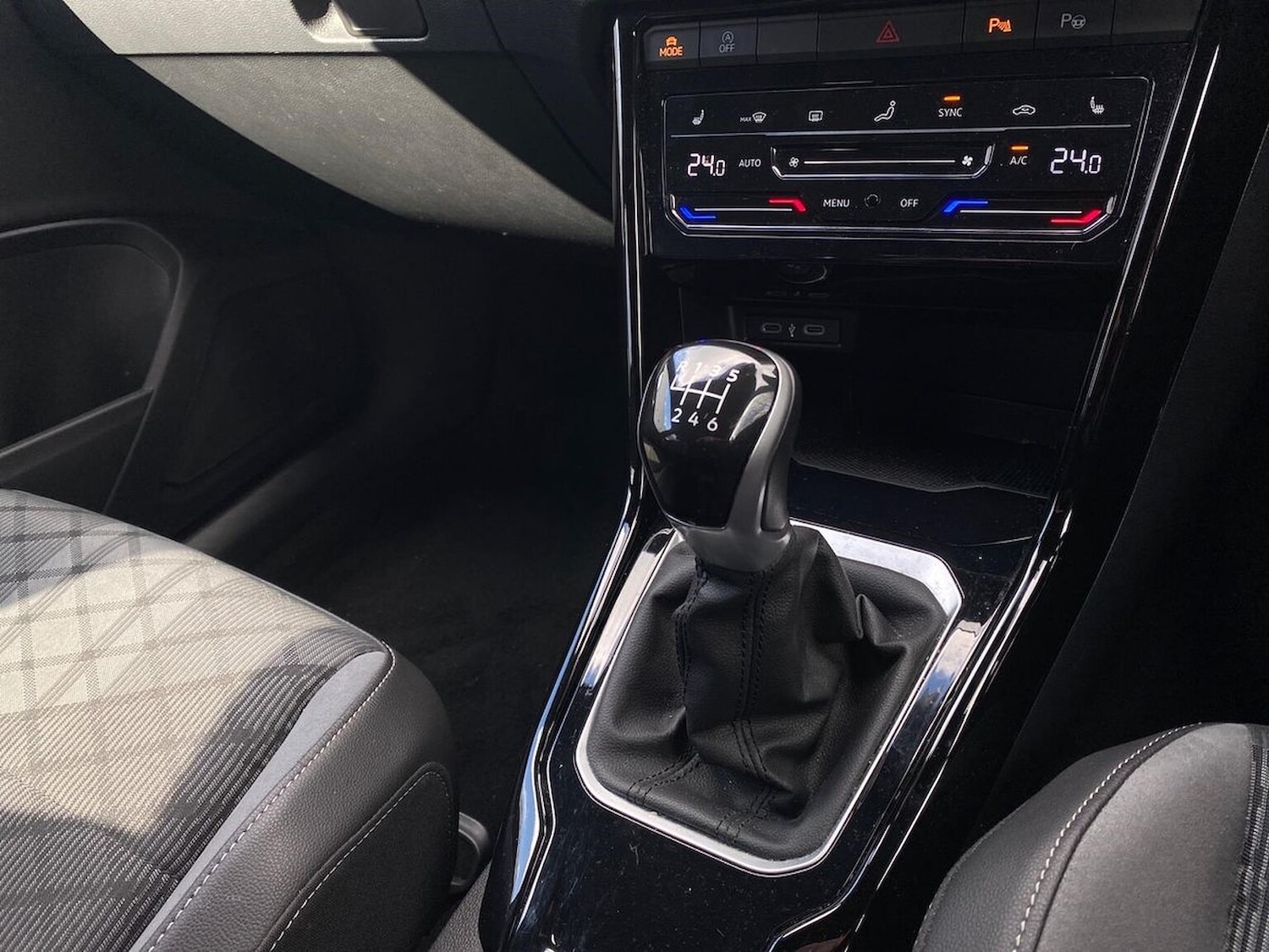 Used Volkswagen T-Roc 2023 for sale - 78194246: Photo 13