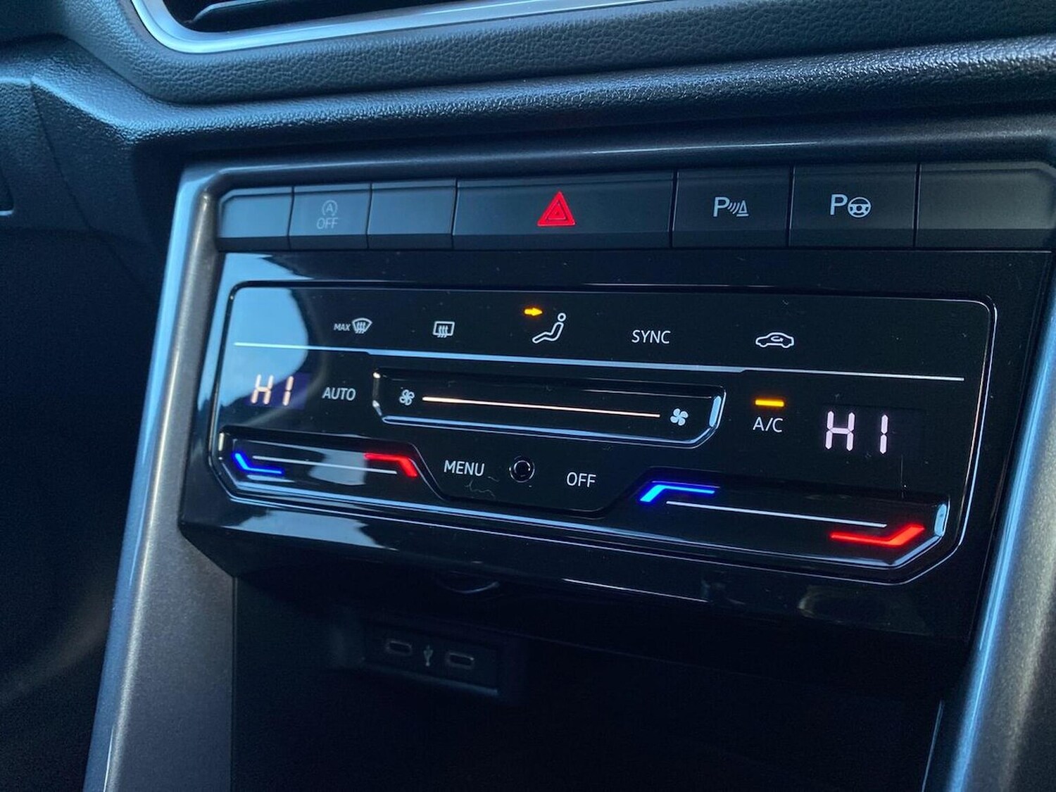 Used Volkswagen T-Roc 2022 for sale - 77813390: Photo 12