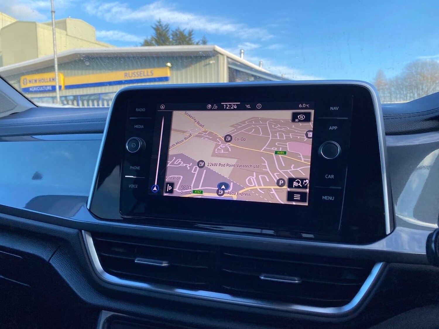 Used Volkswagen T-Roc 2022 for sale - 77813390: Photo 24