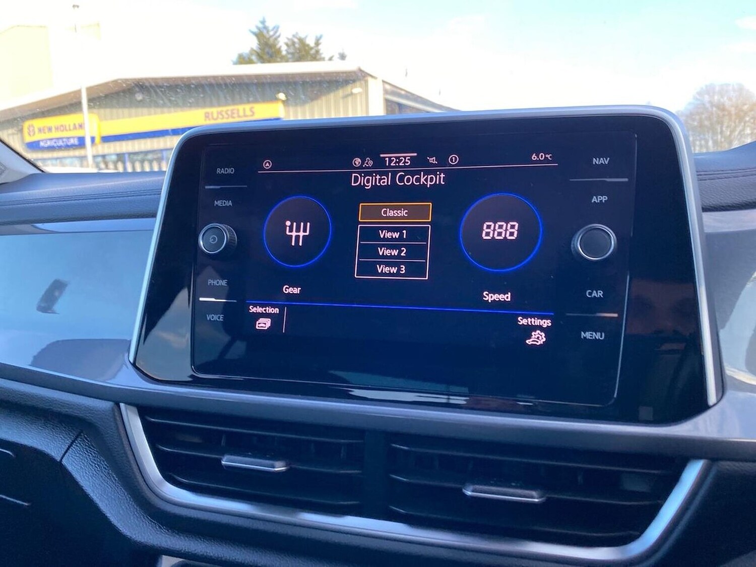 Used Volkswagen T-Roc 2022 for sale - 77813390: Photo 31