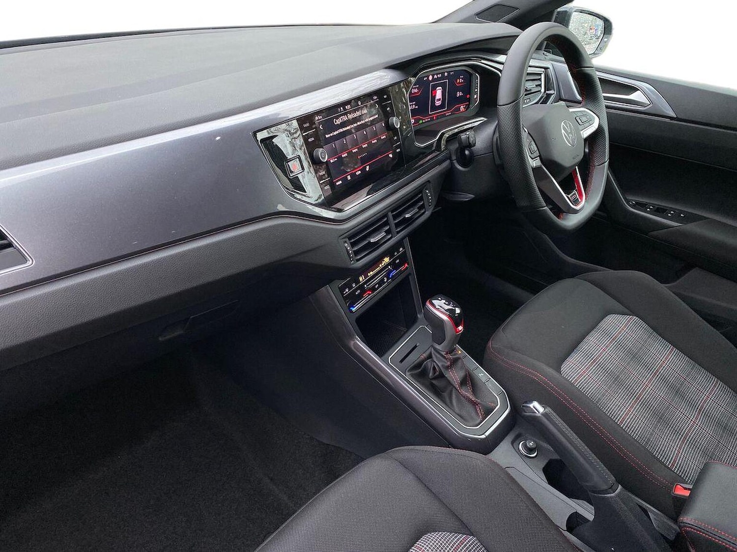 Used Volkswagen Polo 2024 for sale - 76358007: Photo 8