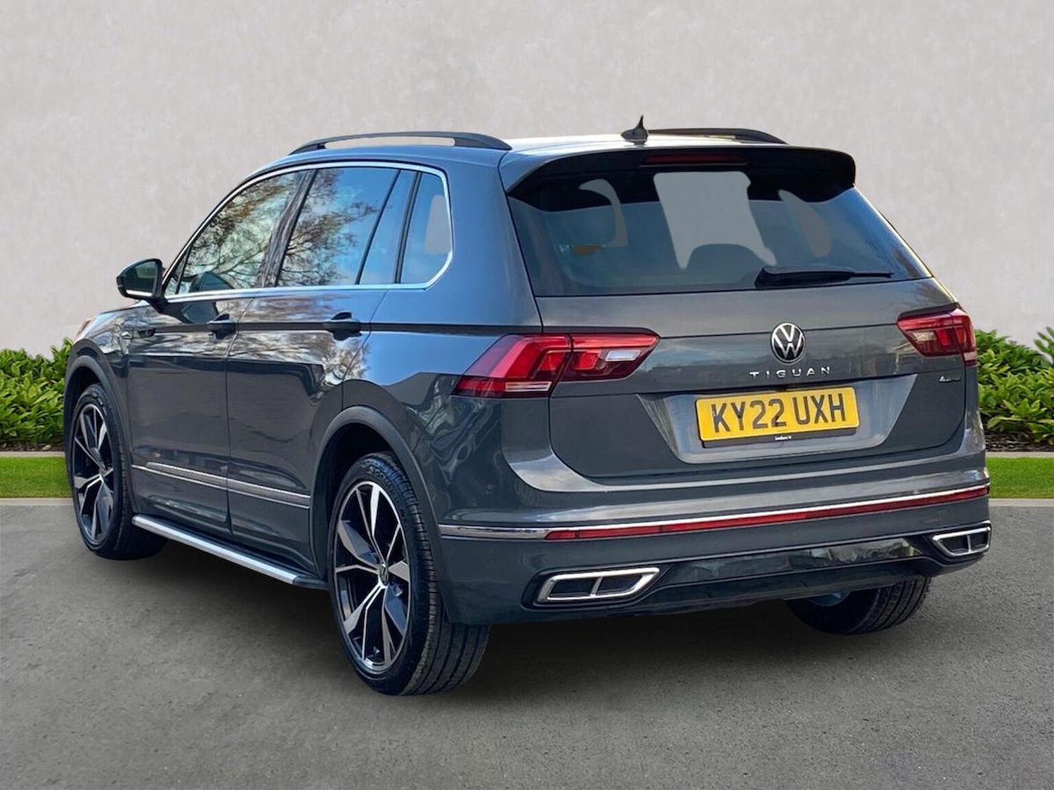 Used Volkswagen Tiguan 2022 for sale - 76643559: Photo 2