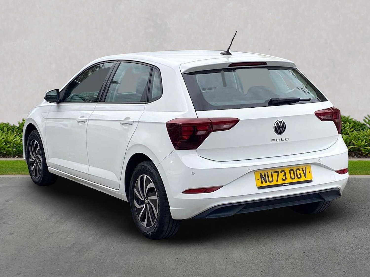 Used Volkswagen Polo 2023 for sale - 76077770: Photo 2