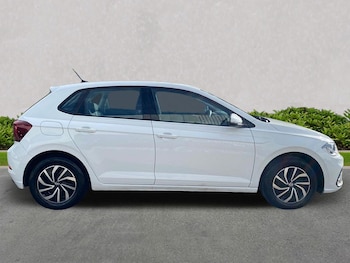Used Volkswagen Polo 2023 for sale - 76077770: Photo 3