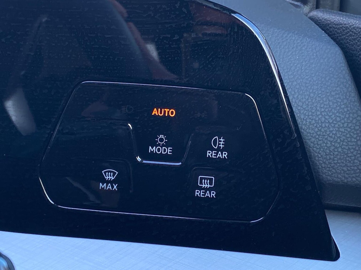 Used Volkswagen Golf 2024 for sale - 76383331: Photo 31