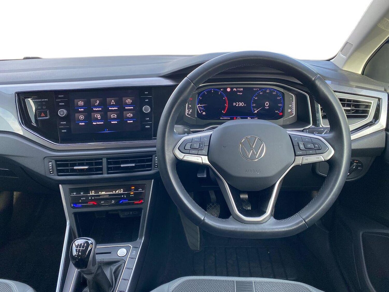 Used Volkswagen Polo 2024 for sale - 76383332: Photo 10