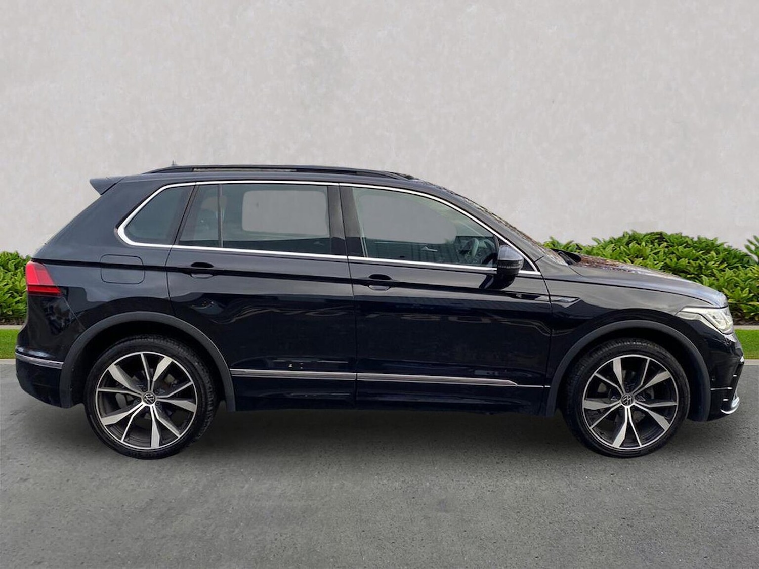 Used Volkswagen Tiguan 2021 for sale - 76471039: Photo 3