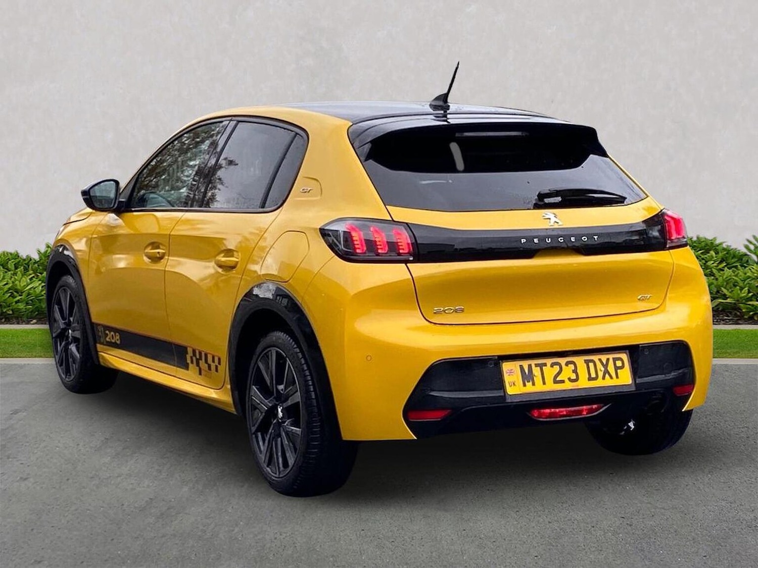 Used Peugeot 208 2023 for sale - 76477339: Photo 2