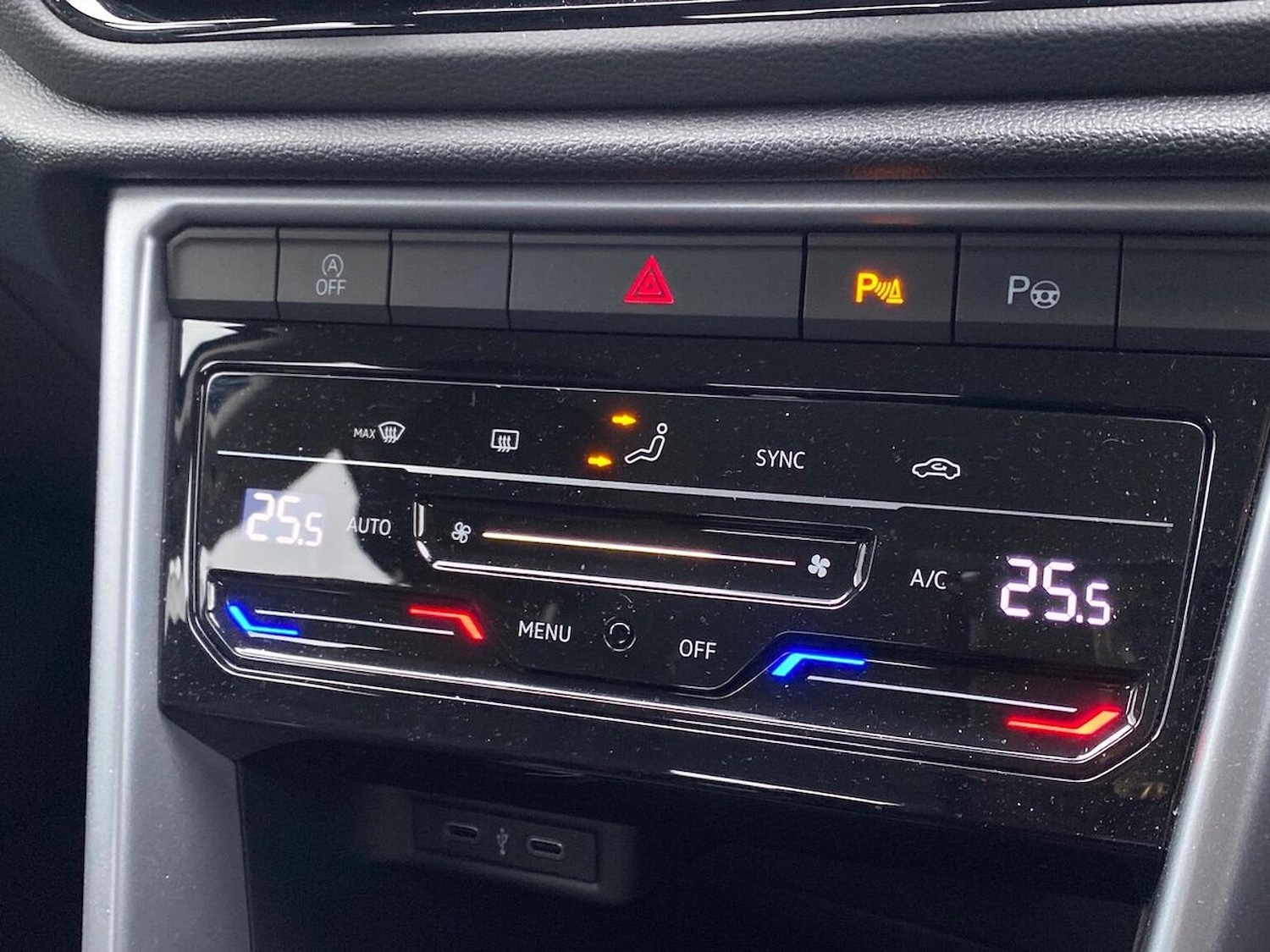 Used Volkswagen T-Roc 2022 for sale - 76777323: Photo 13