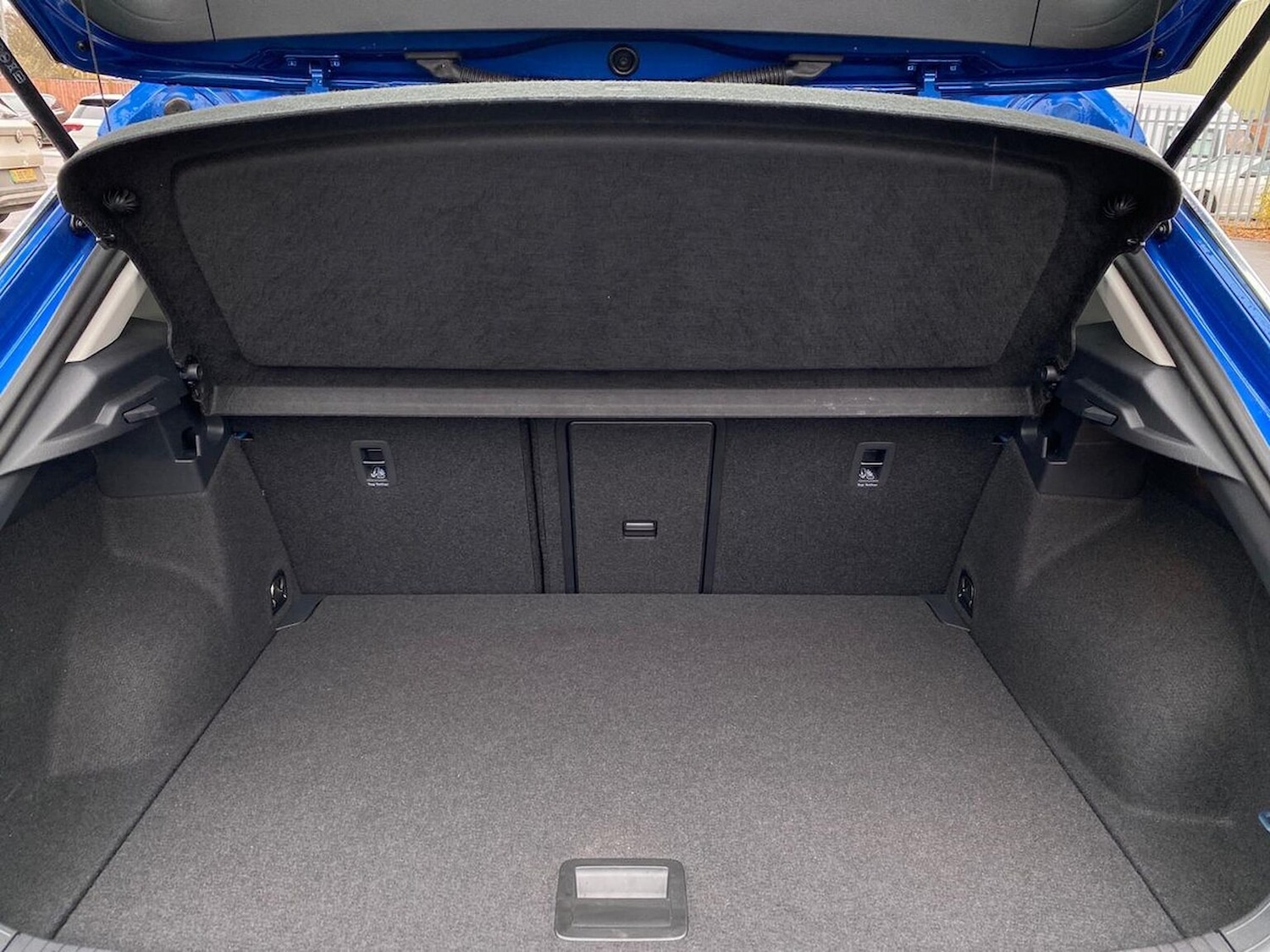 Used Volkswagen T-Roc 2022 for sale - 76777323: Photo 18