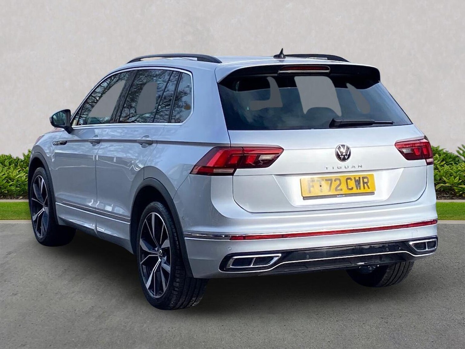 Used Volkswagen Tiguan 2023 for sale - 77984008: Photo 2