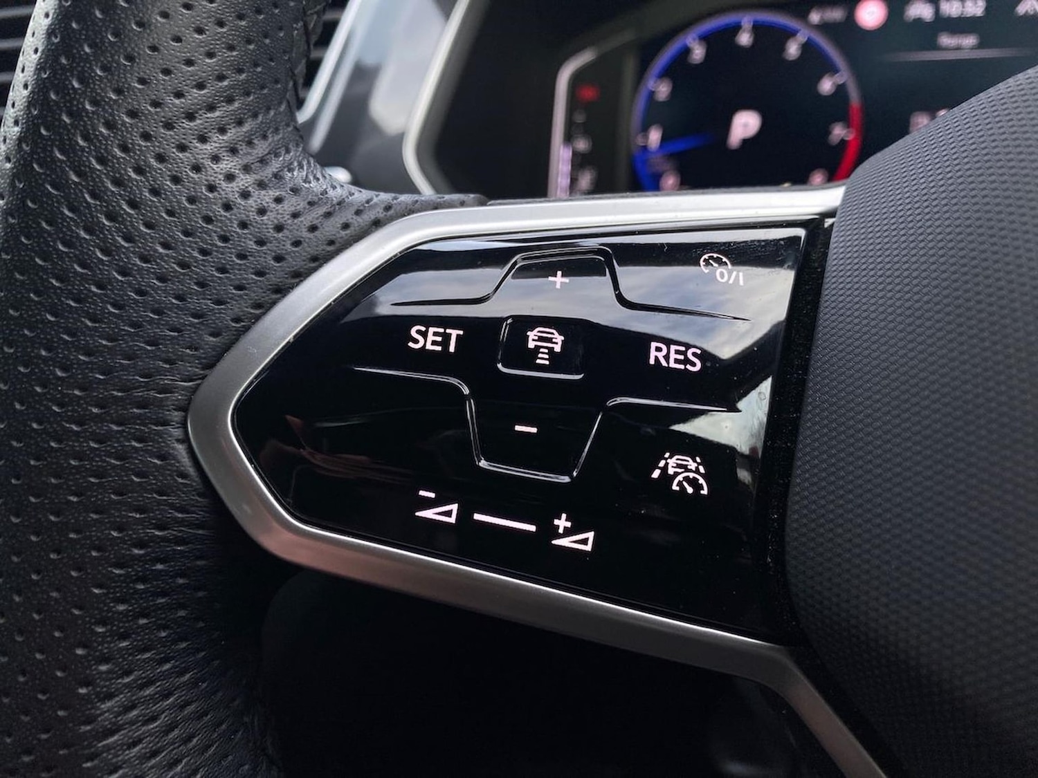 Used Volkswagen Tiguan 2023 for sale - 77984008: Photo 27