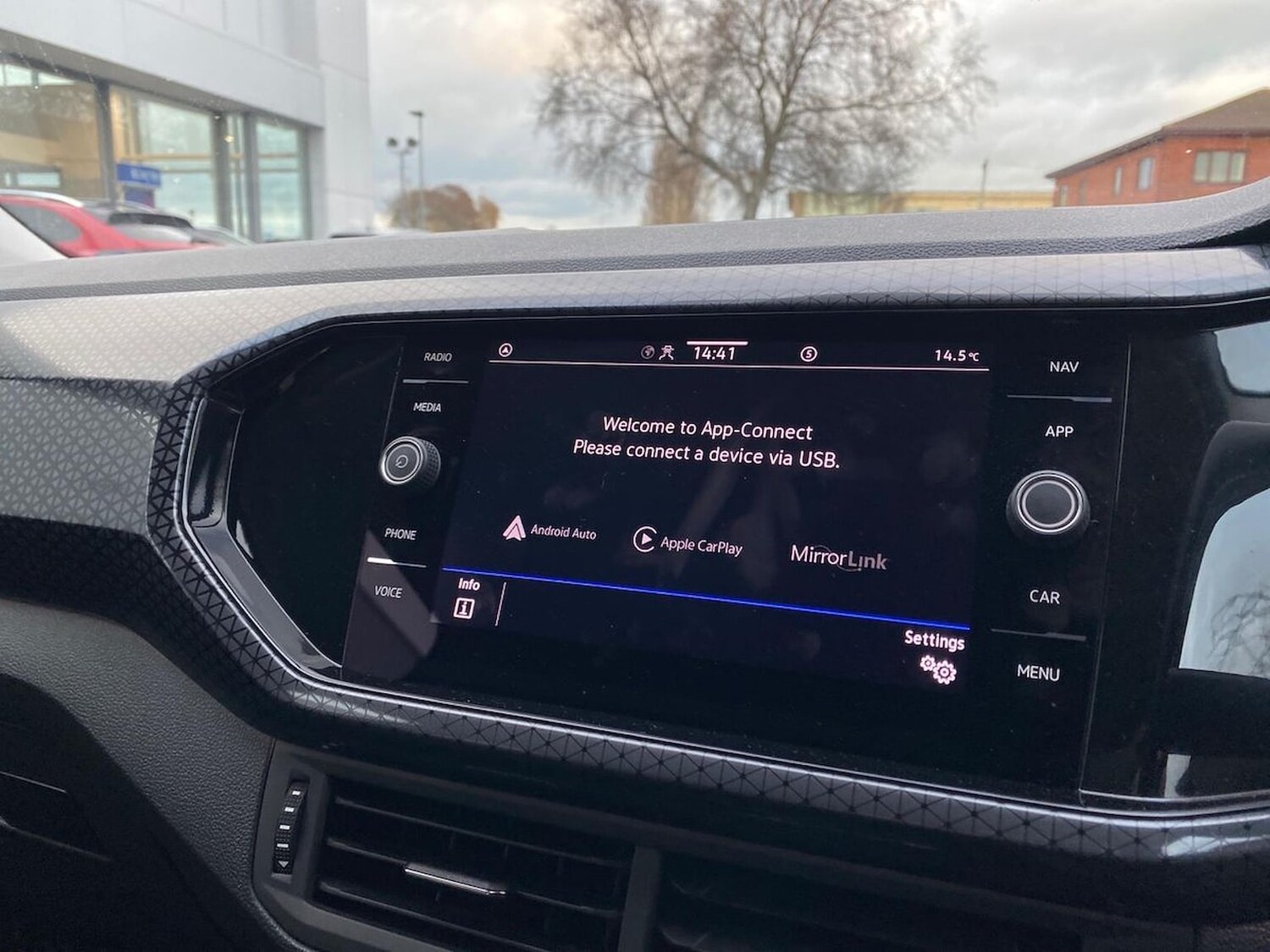 Used Volkswagen T-Cross 2022 for sale - 76725885: Photo 11