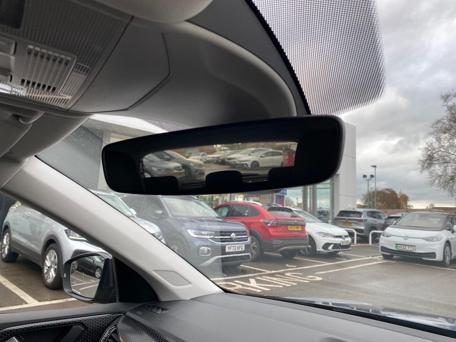 Used Volkswagen T-Cross 2022 for sale - 76725885: Photo 14