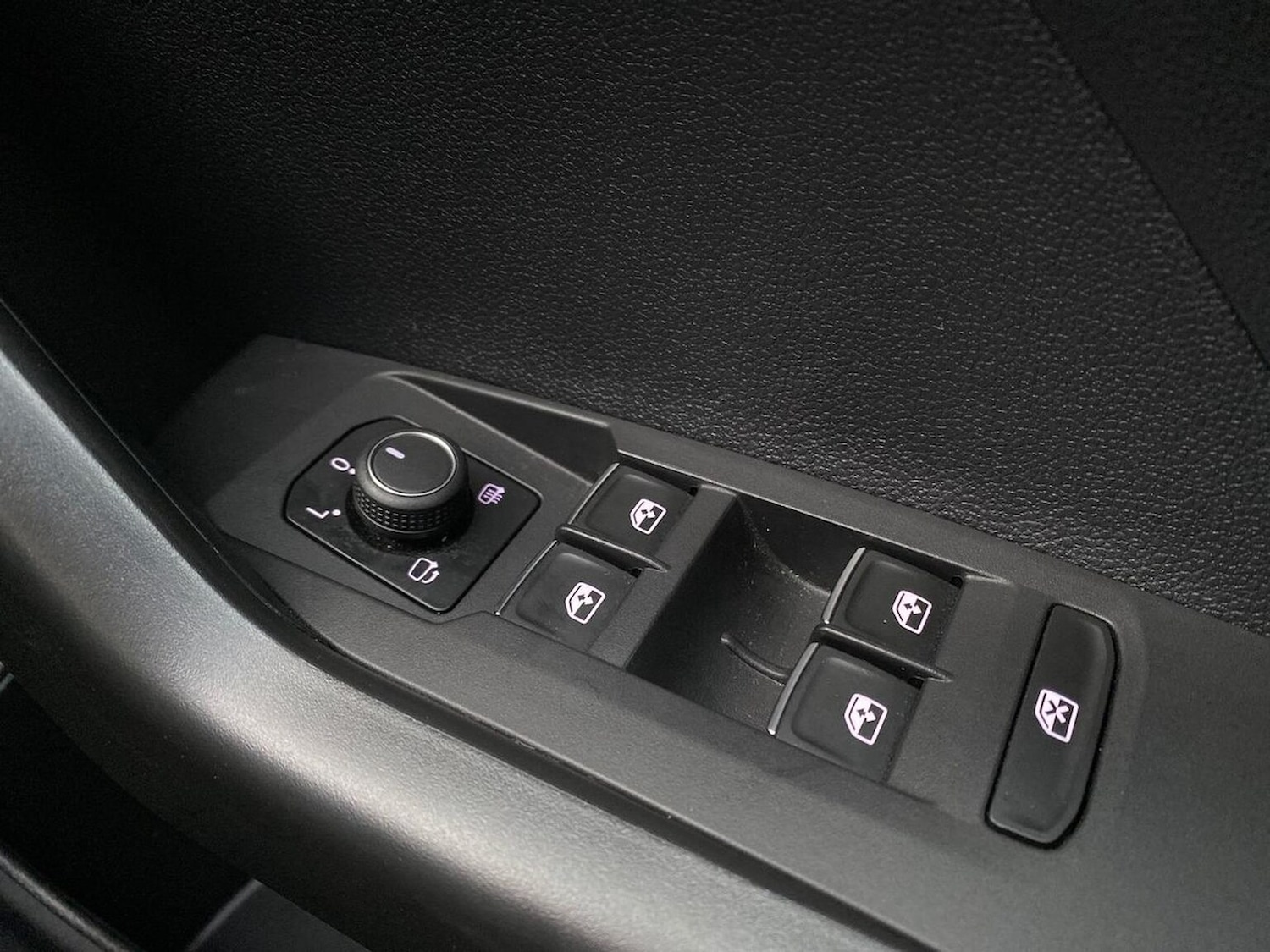 Used Volkswagen T-Cross 2022 for sale - 76725885: Photo 21