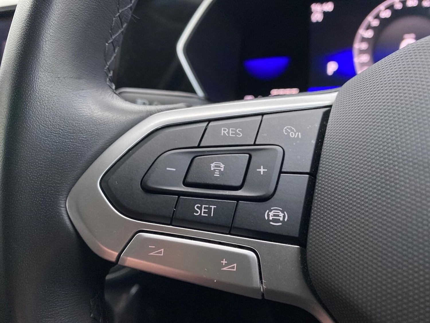 Used Volkswagen T-Cross 2022 for sale - 76725885: Photo 26