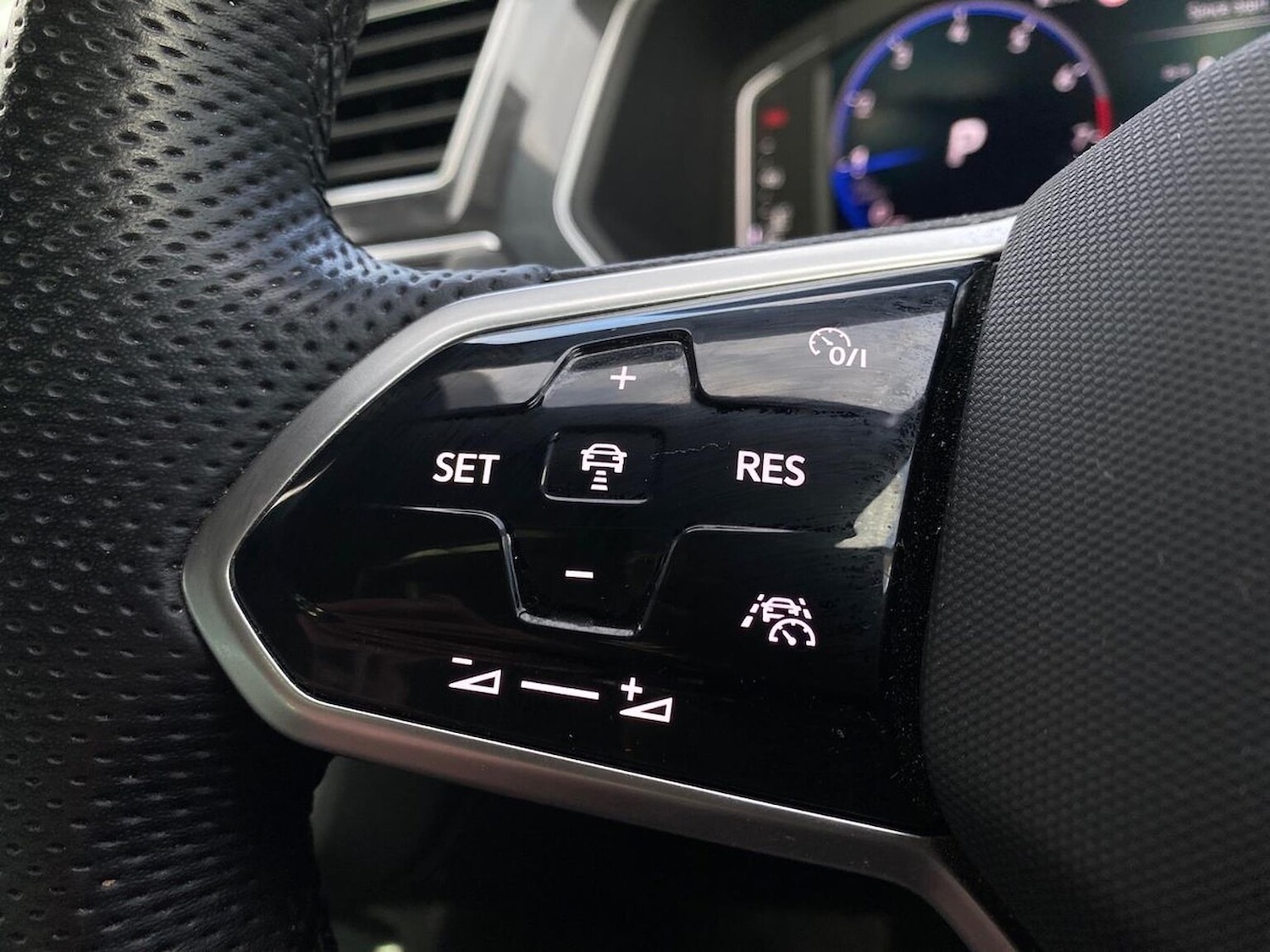 Used Volkswagen Tiguan 2023 for sale - 76736703: Photo 27