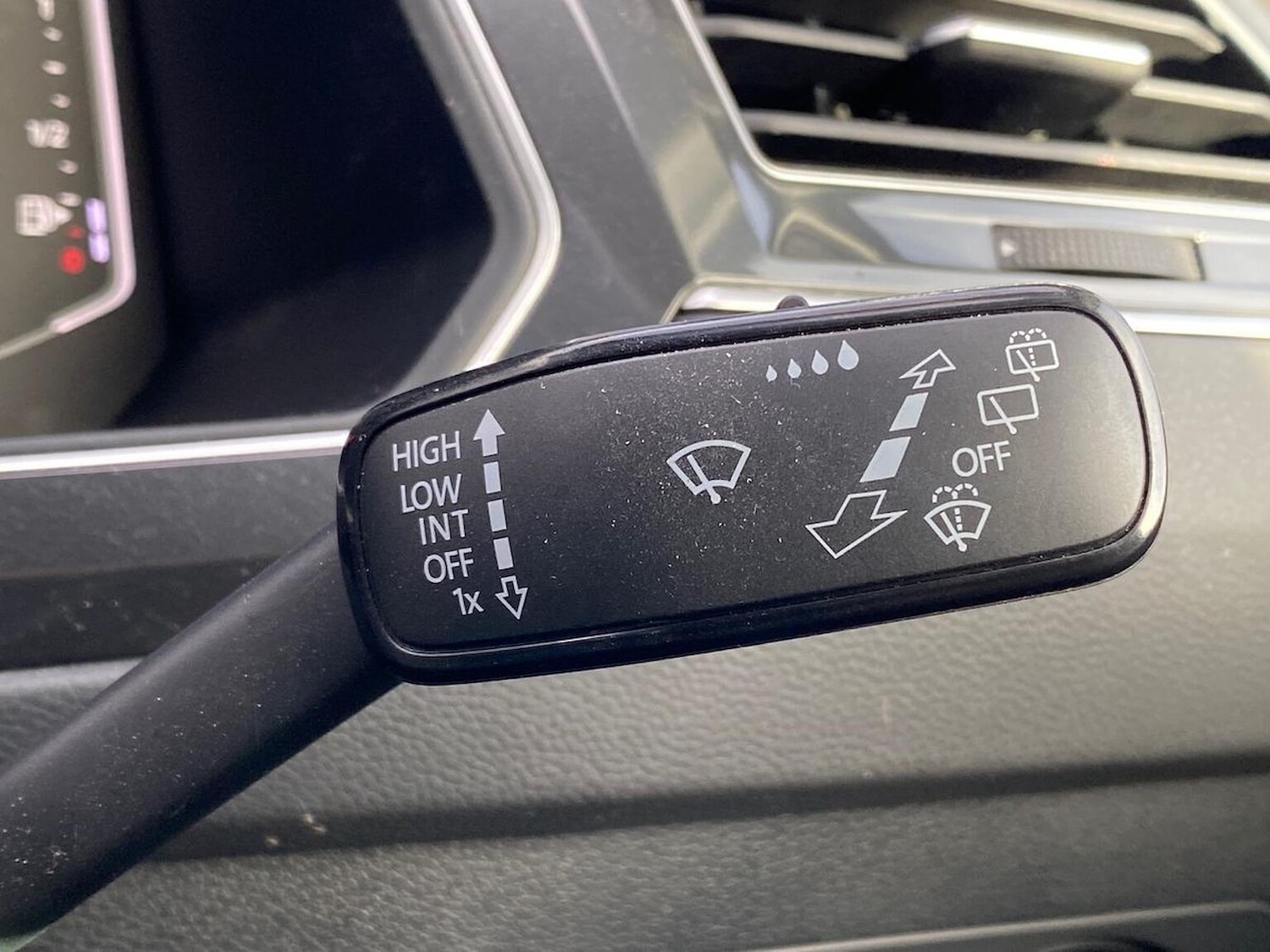 Used Volkswagen Tiguan 2023 for sale - 76736703: Photo 28